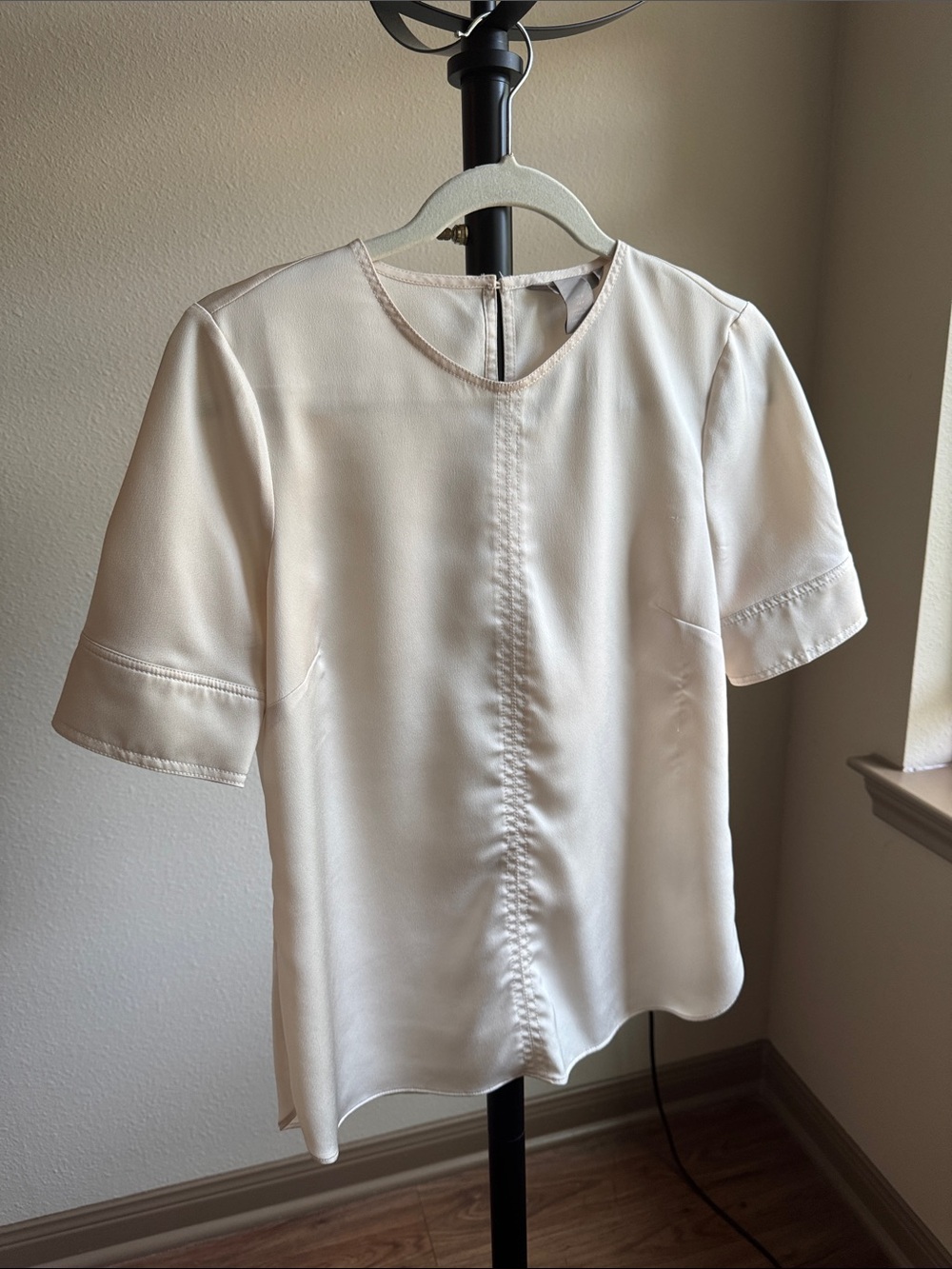 Women's Cream Short-Sleeve Blouse with Front Seam Detail
